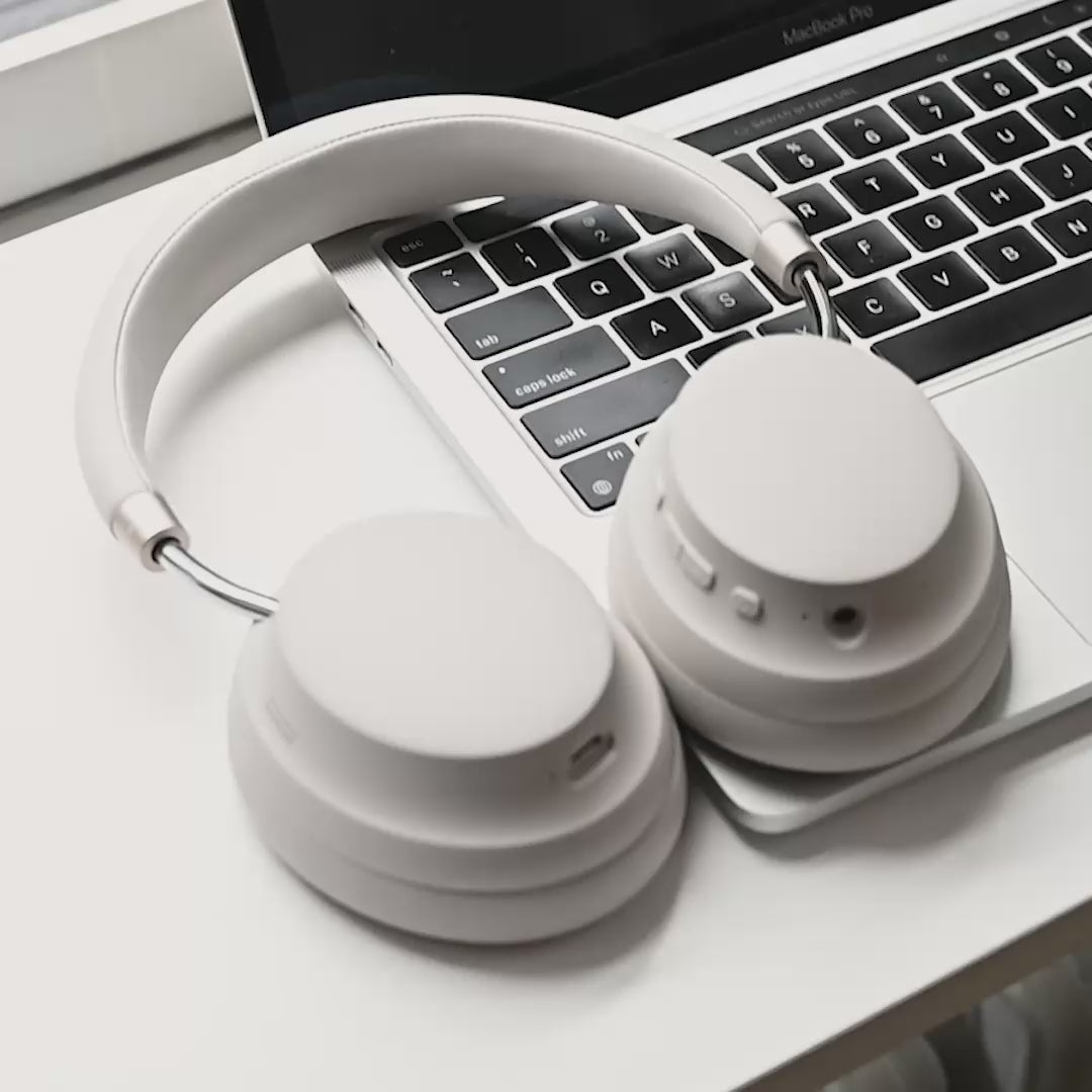 Essentiële hoofdtelefoons